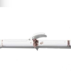 T3 TWIRL CERAMIC 1 1/4” CURLING IRON